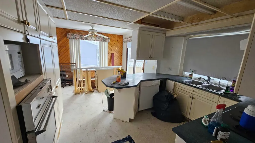 5006 Alexander Avenue Coronation AB T0C1C0