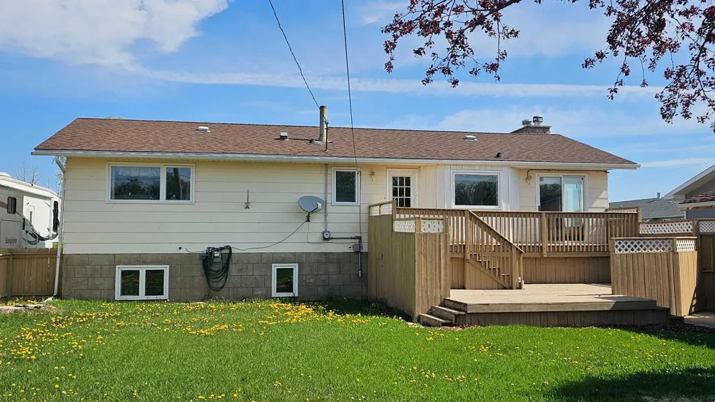 5006 Alexander Avenue Coronation AB T0C1C0