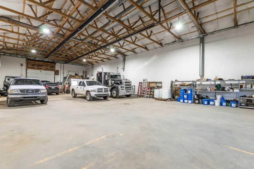 4204 50 Avenue Stettler AB T0C2L2