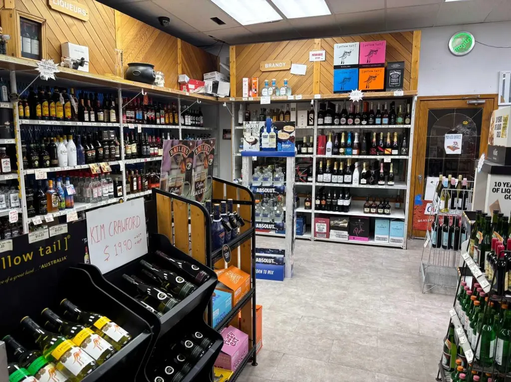 428 16 Avenue NE Calgary AB T2E1K2