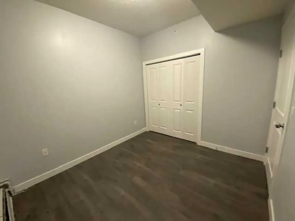 330 2 Street W Brooks AB T1R 0E9