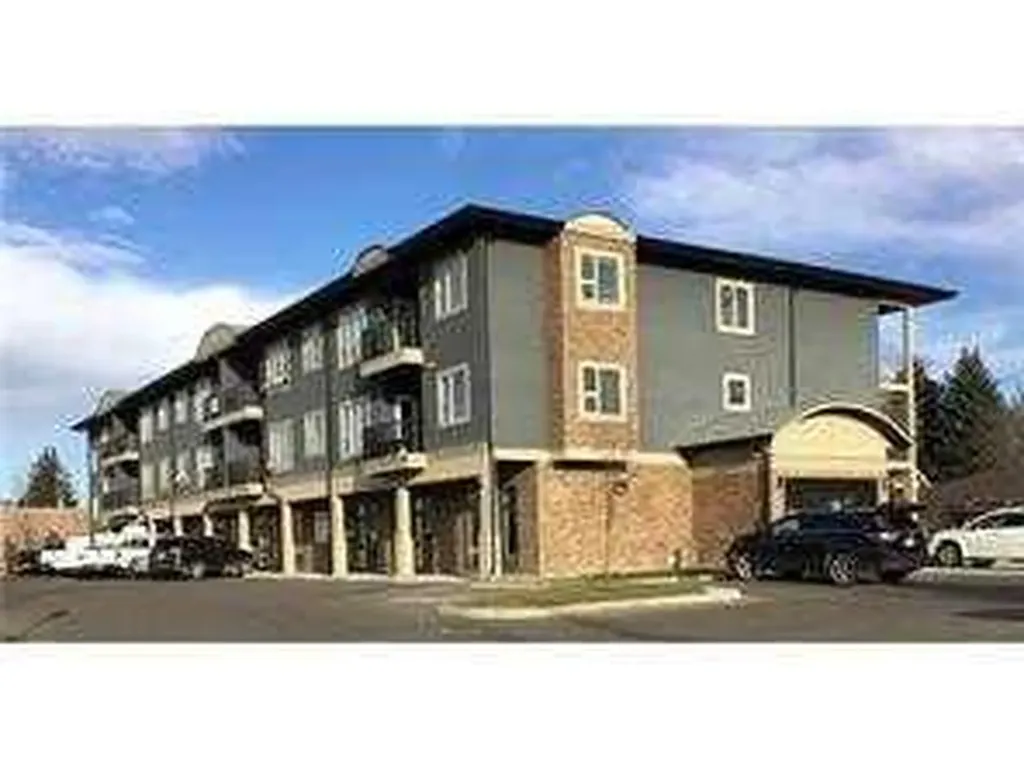 330 2 Street W Brooks AB T1R 0E9