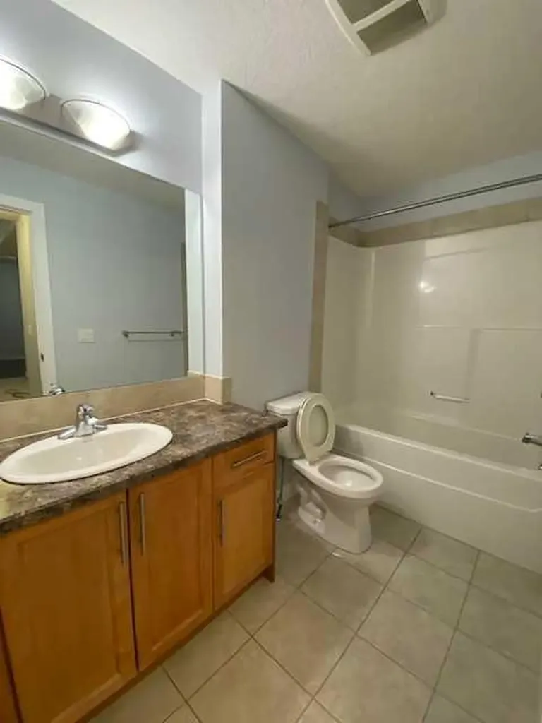 330 2 Street W Brooks AB T1R 0E9