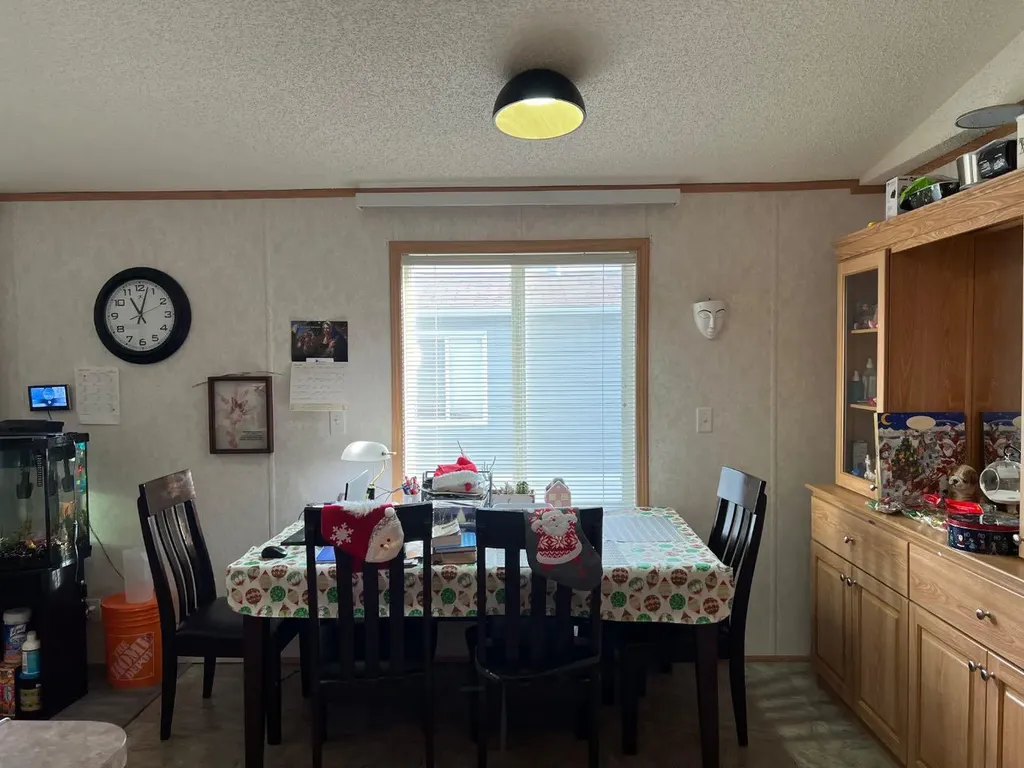 307 Spurline Avenue Coaldale AB T1M 0B1