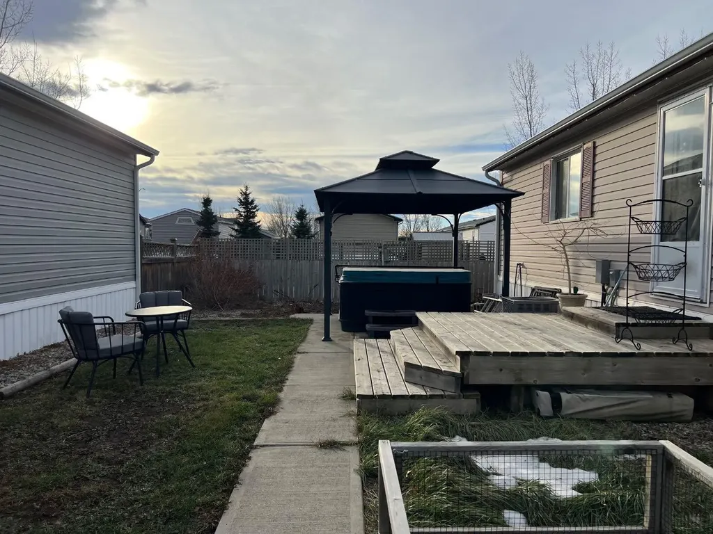 307 Spurline Avenue Coaldale AB T1M 0B1