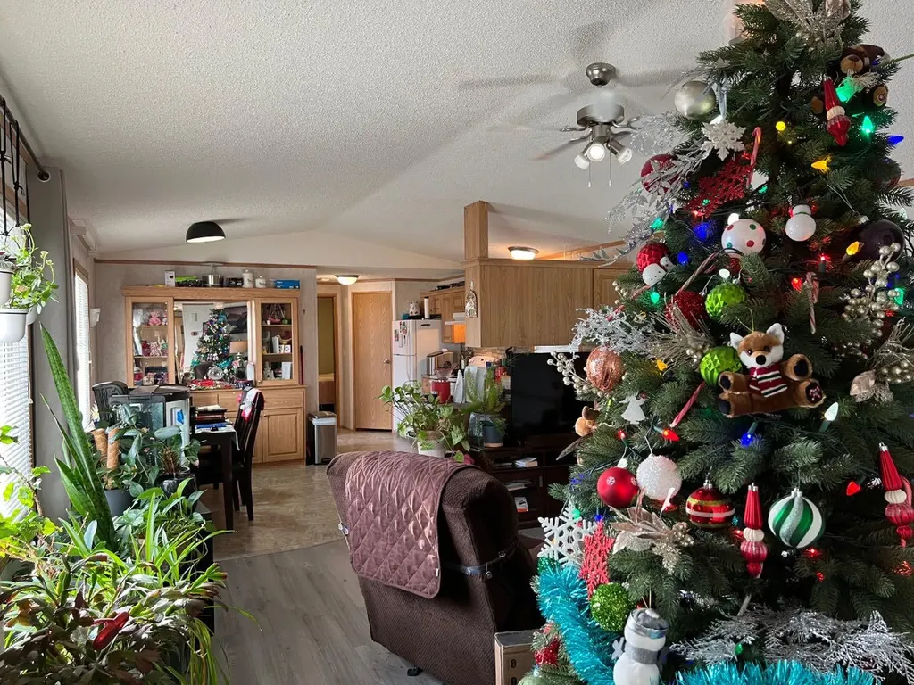 307 Spurline Avenue Coaldale AB T1M 0B1