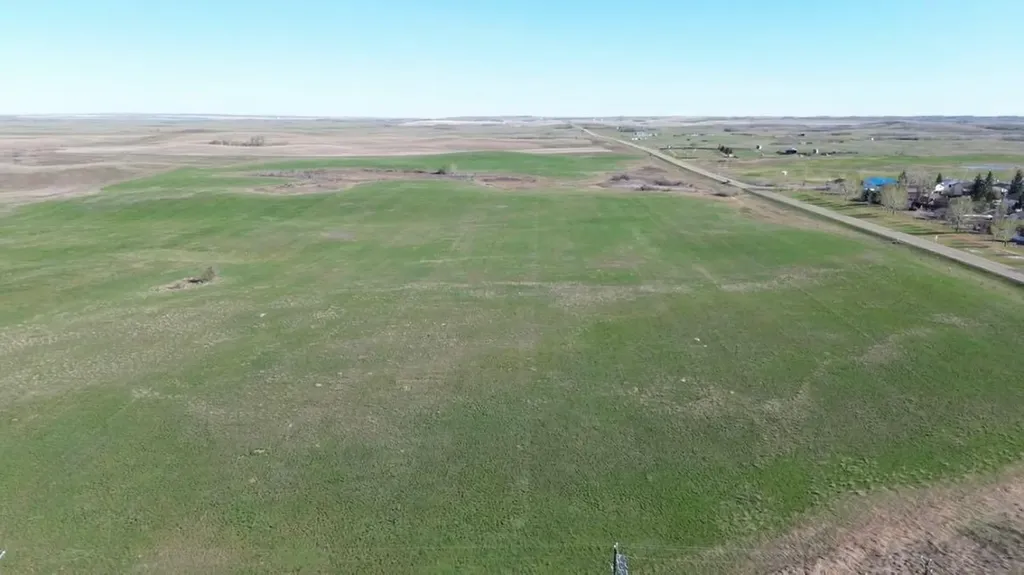 1001 Fox Lake Trail Hanna AB T0J 1P0