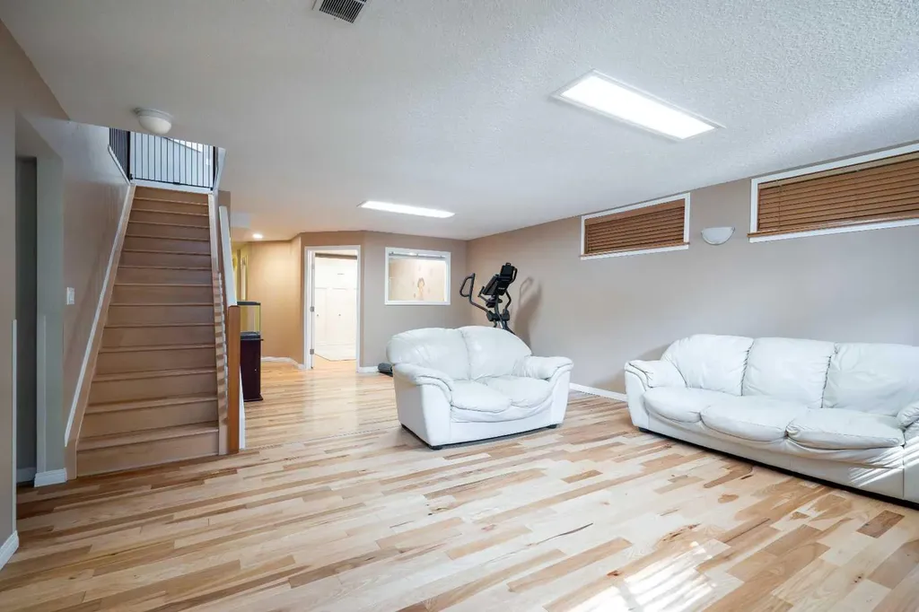 34 Ravine Drive Whitecourt AB T7S1H5