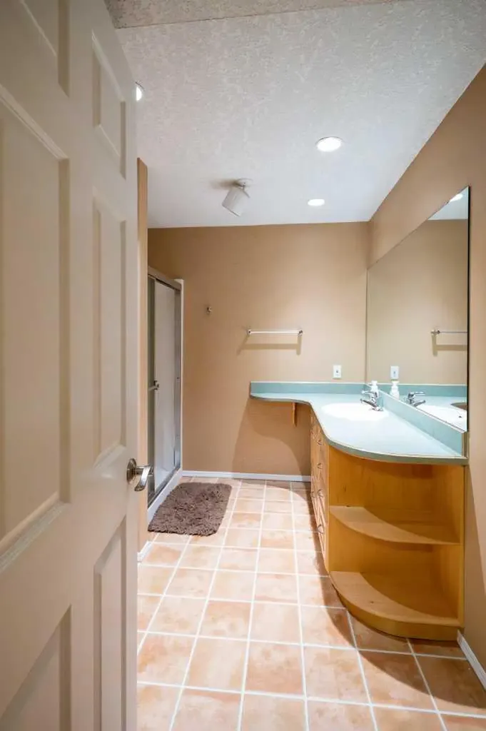 34 Ravine Drive Whitecourt AB T7S1H5