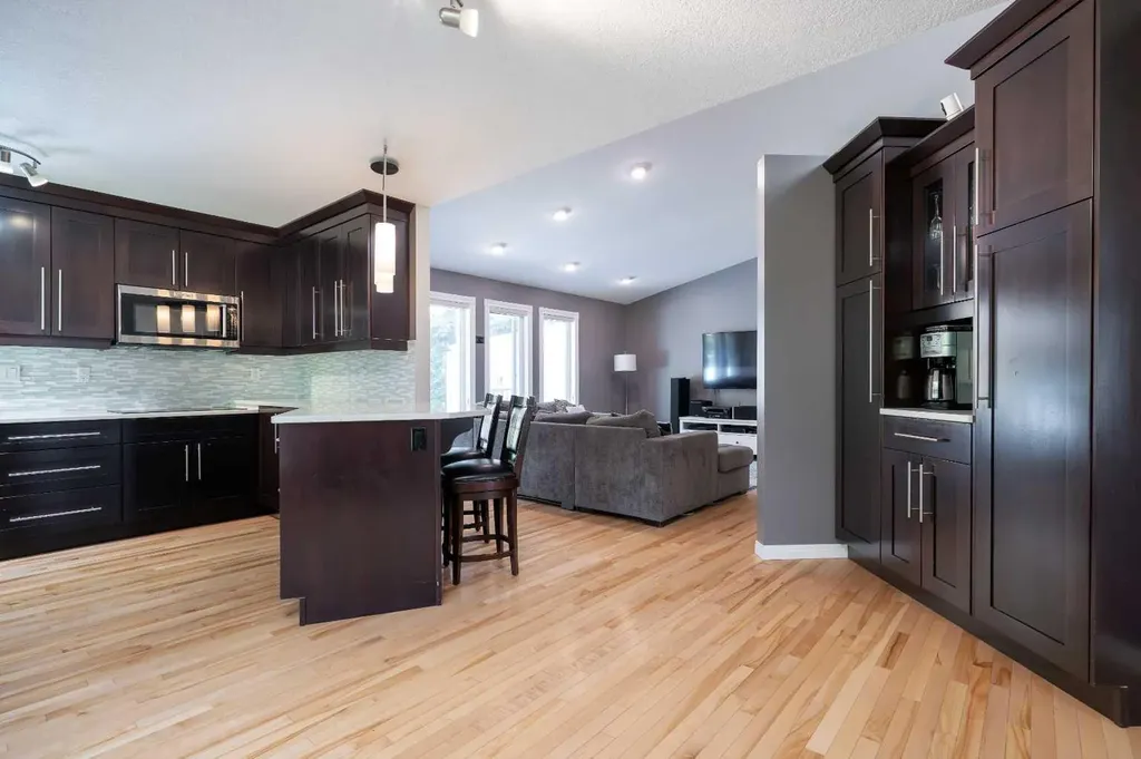 34 Ravine Drive Whitecourt AB T7S1H5