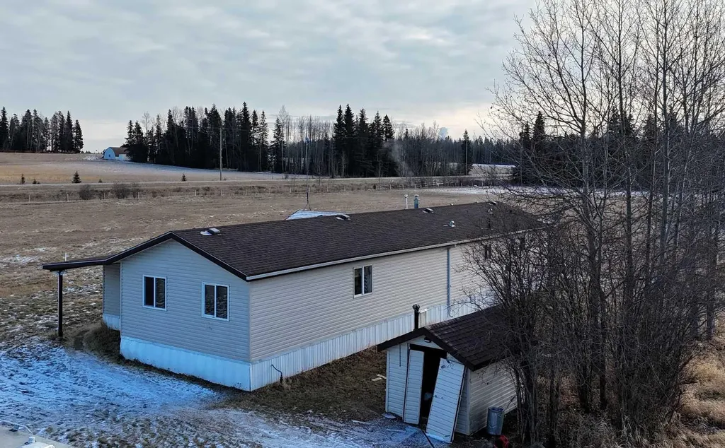 54032 Highway 748n Rural Yellowhead County AB T7E 3M6