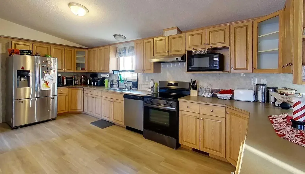 54032 Highway 748n Rural Yellowhead County AB T7E 3M6