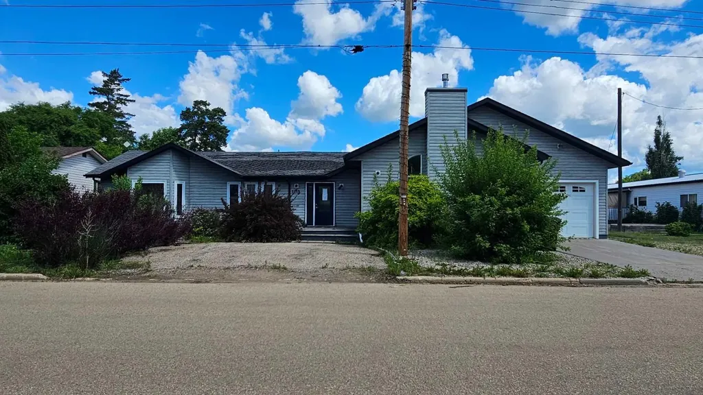 5112 52 Avenue Consort AB T0C 1B0