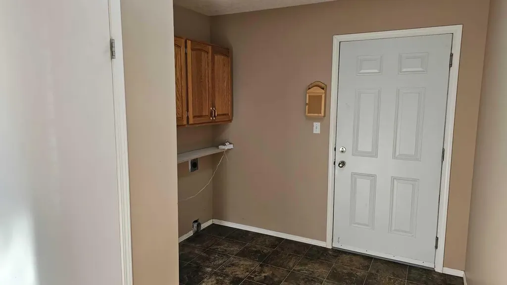 5112 52 Avenue Consort AB T0C 1B0