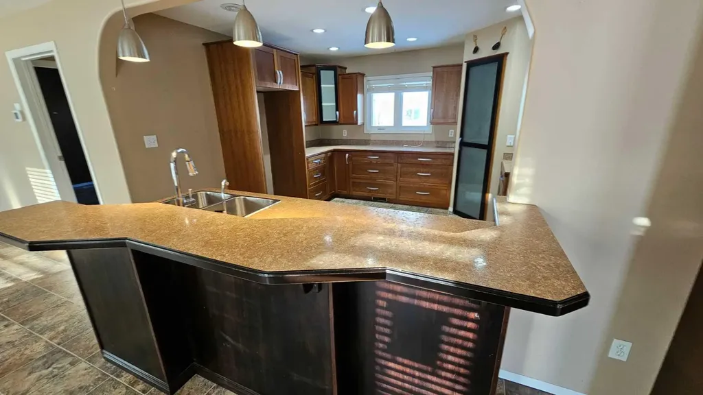 5112 52 Avenue Consort AB T0C 1B0