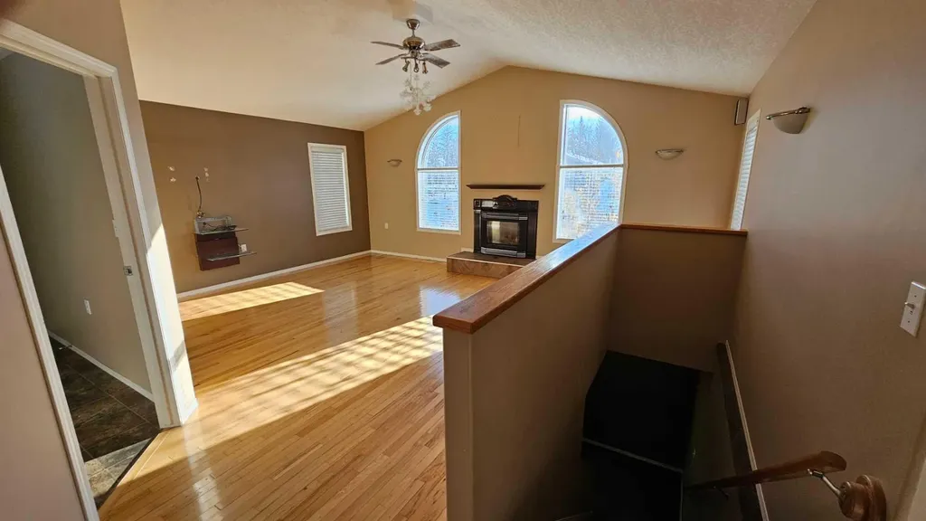 5112 52 Avenue Consort AB T0C 1B0