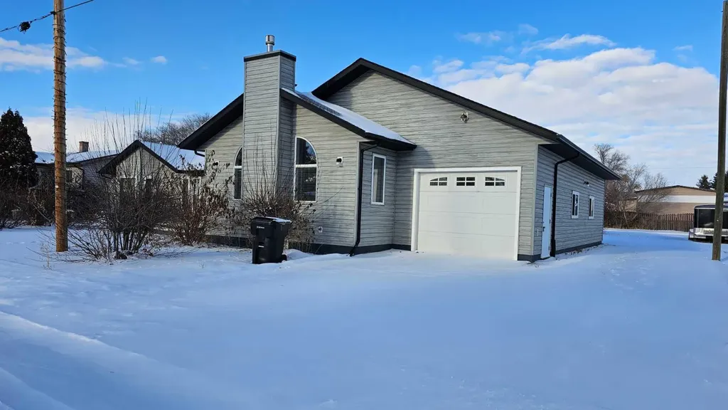 5112 52 Avenue Consort AB T0C 1B0