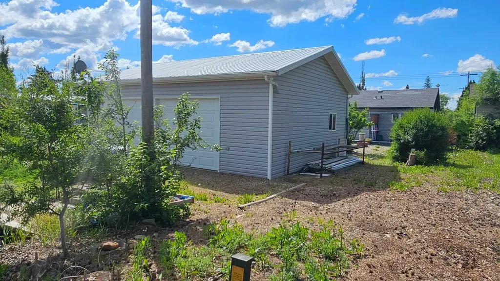 5112 52 Avenue Consort AB T0C 1B0