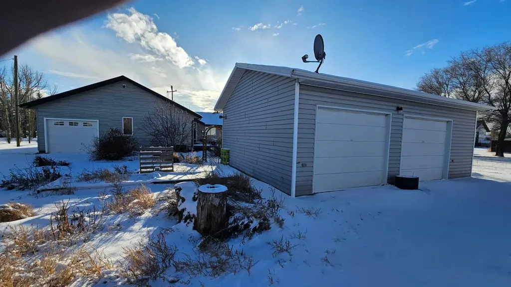 5112 52 Avenue Consort AB T0C 1B0