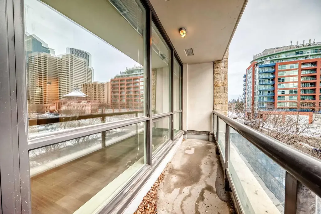 222 Riverfront Avenue SW Calgary AB T2P 0X2