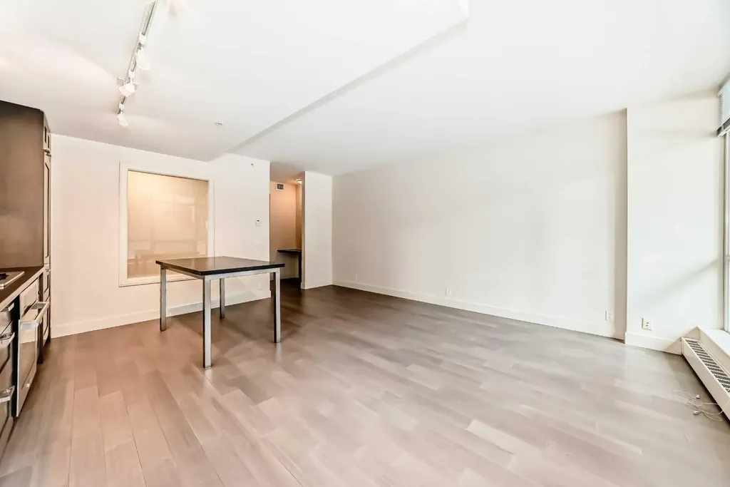 222 Riverfront Avenue SW Calgary AB T2P 0X2