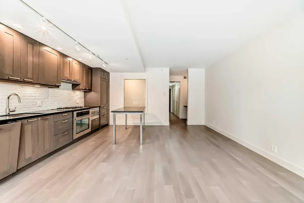 222 Riverfront Avenue SW Calgary AB T2P 0X2