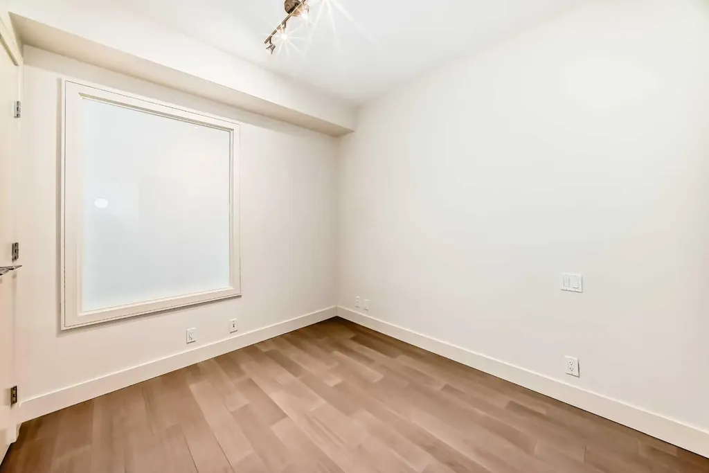 222 Riverfront Avenue SW Calgary AB T2P 0X2