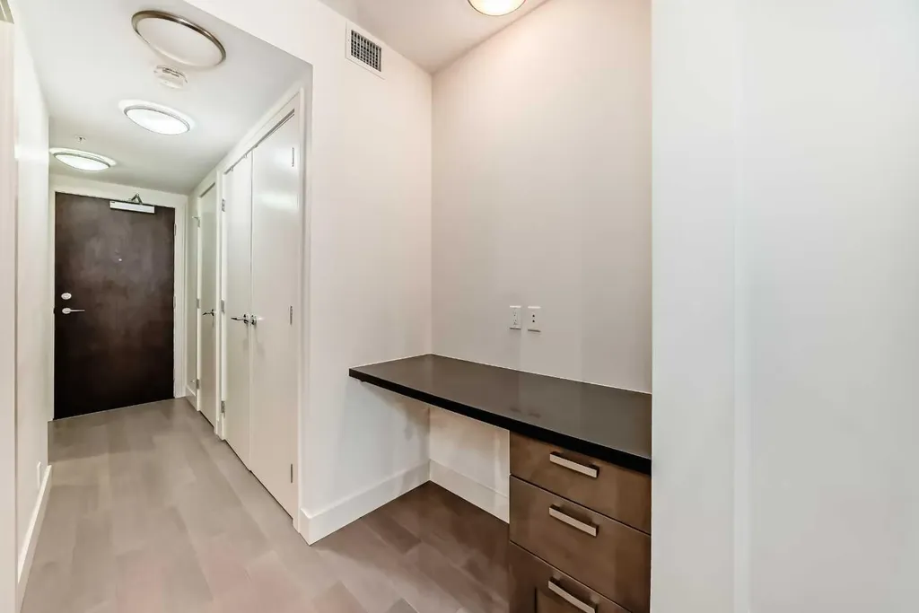 222 Riverfront Avenue SW Calgary AB T2P 0X2