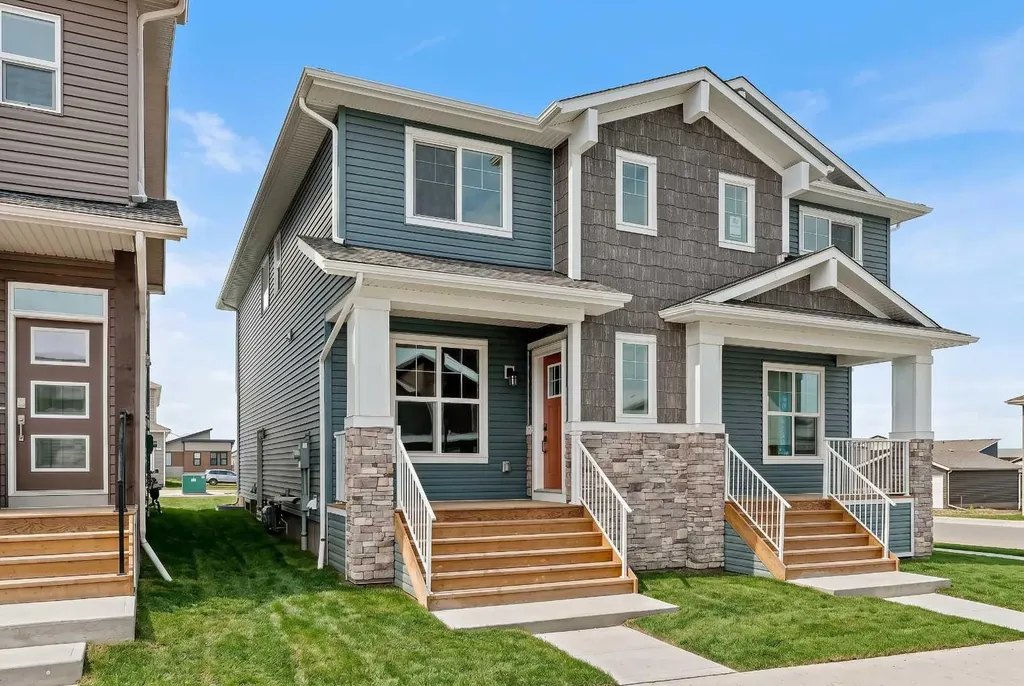 15 Herron Walk NE Calgary AB T3P 2L2