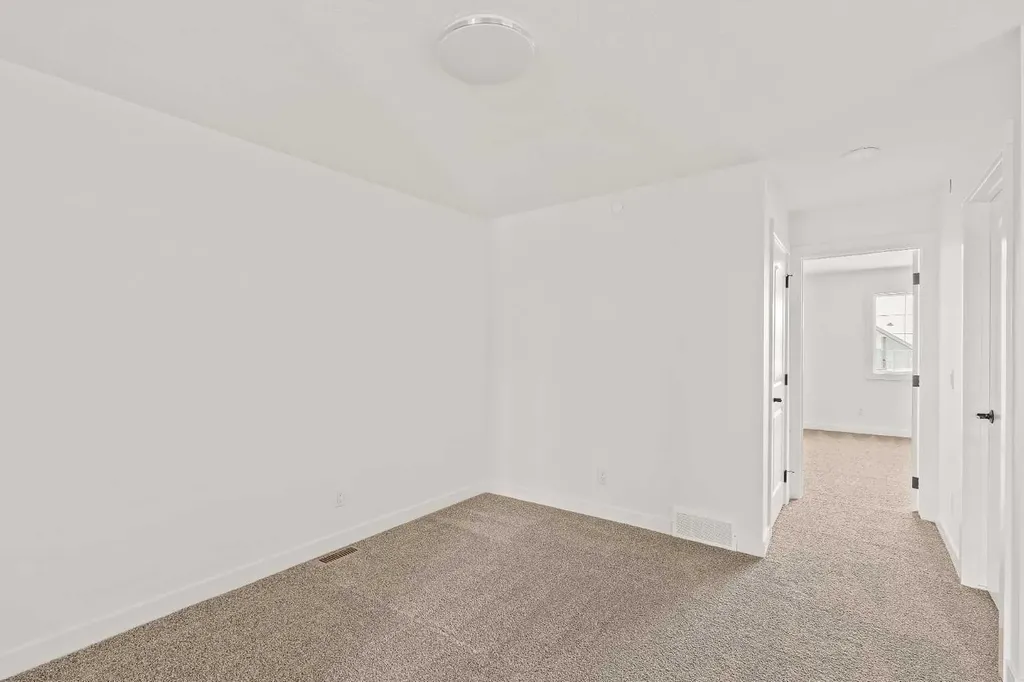 15 Herron Walk NE Calgary AB T3P 2L2