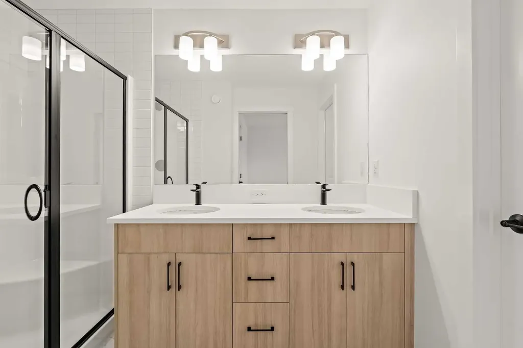 15 Herron Walk NE Calgary AB T3P 2L2