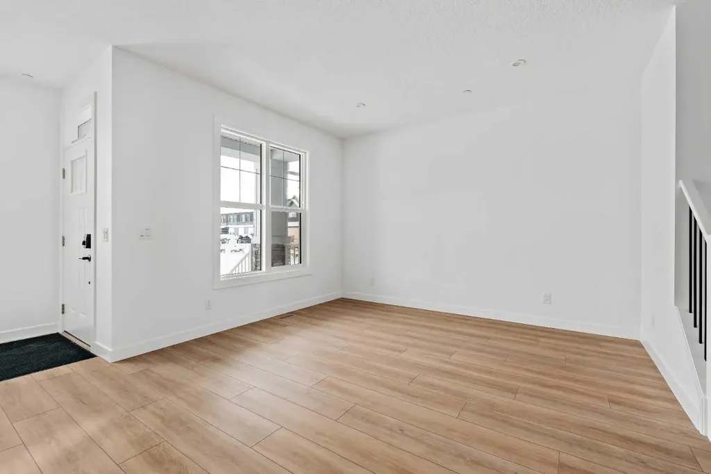 15 Herron Walk NE Calgary AB T3P 2L2