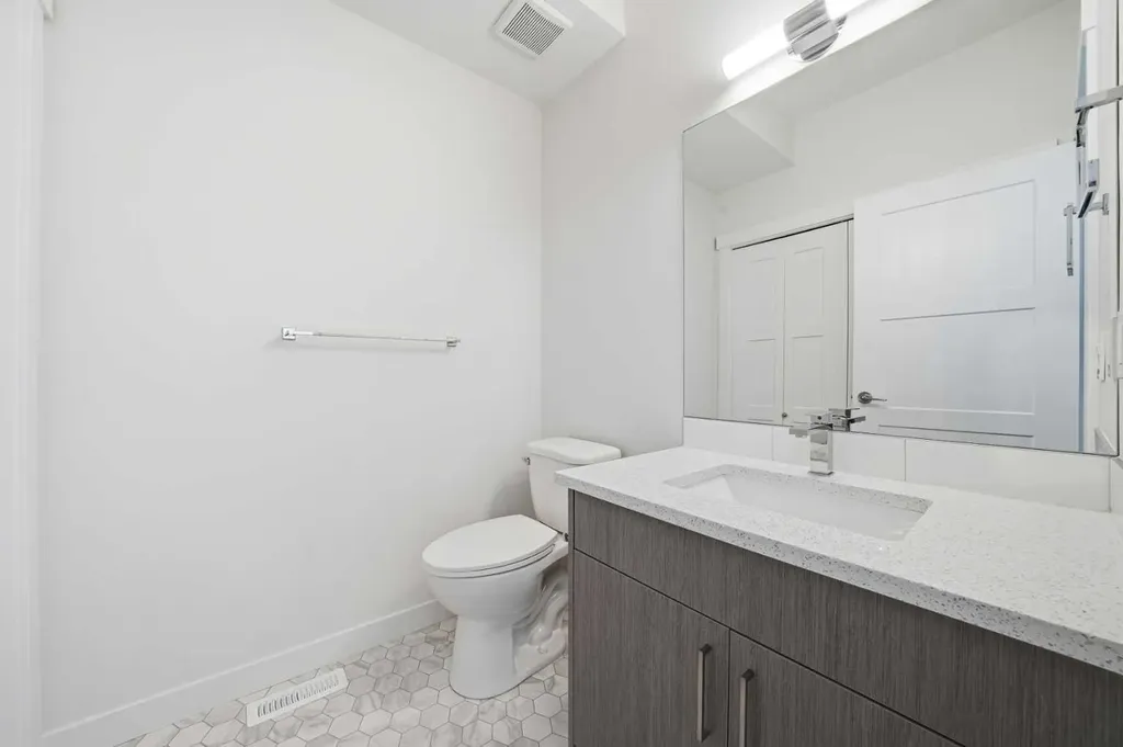 1923 Mccaskill Drive Crossfield AB t0m0s0
