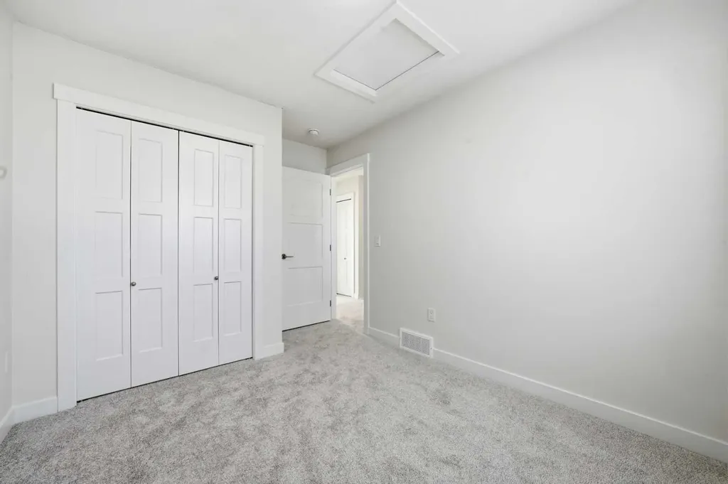 1923 Mccaskill Drive Crossfield AB t0m0s0