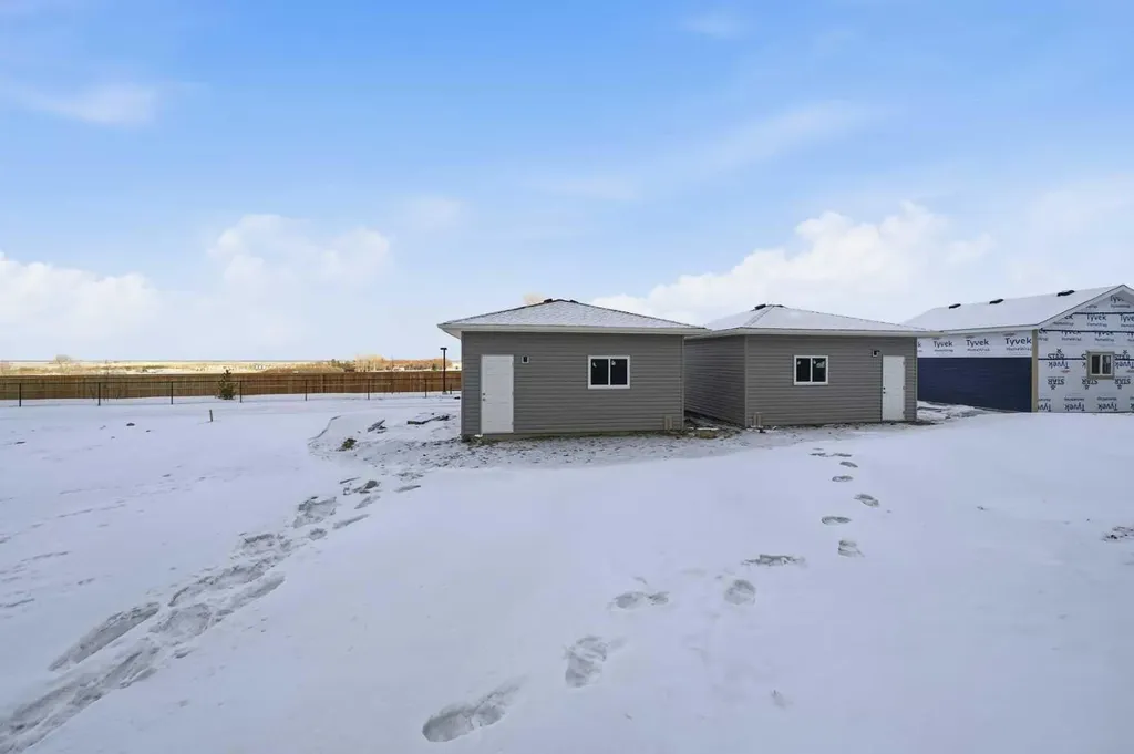 1923 Mccaskill Drive Crossfield AB t0m0s0