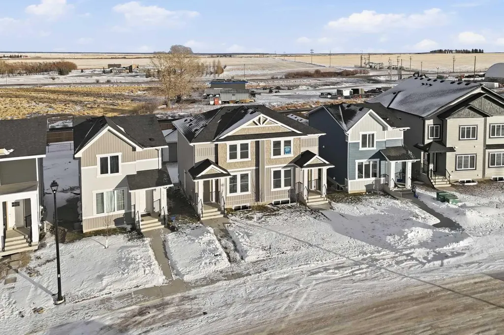 1923 Mccaskill Drive Crossfield AB t0m0s0