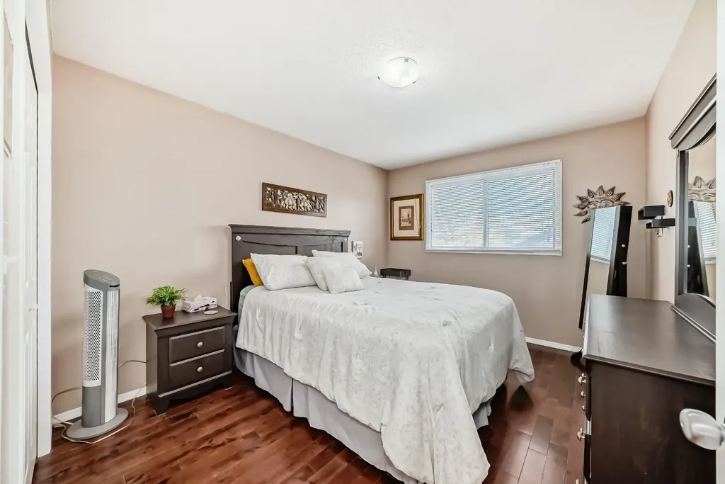 8432 Berkley Road NW Calgary AB T3K 1B4