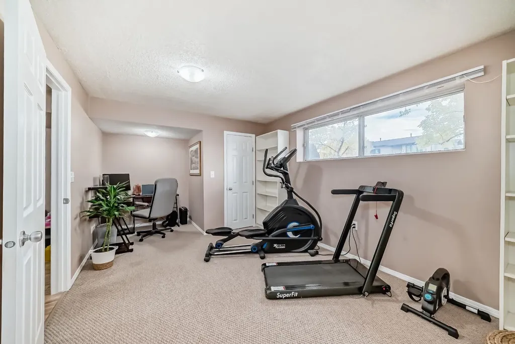 8432 Berkley Road NW Calgary AB T3K 1B4