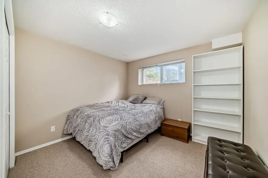 8432 Berkley Road NW Calgary AB T3K 1B4
