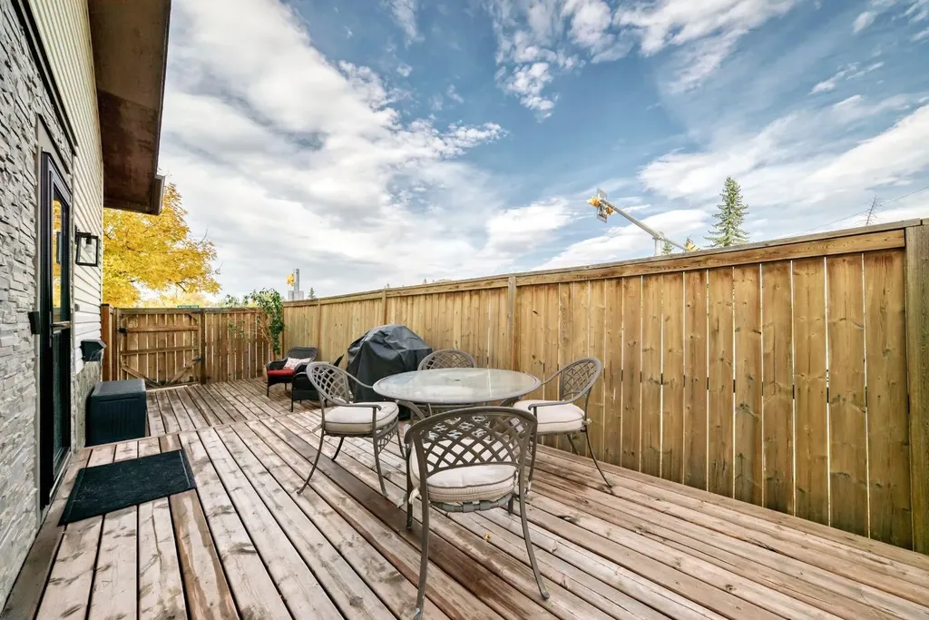 8432 Berkley Road NW Calgary AB T3K 1B4