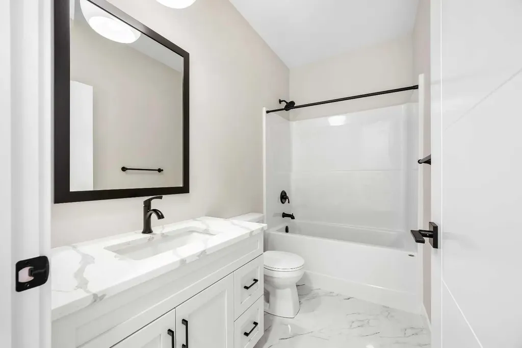 2715 73 Avenue Lloydminster AB T9V 3L7
