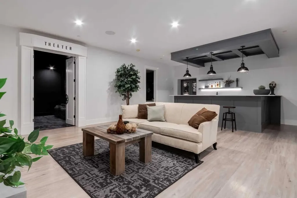 96012 198 Avenue W Rural Foothills County AB T1S 2W6