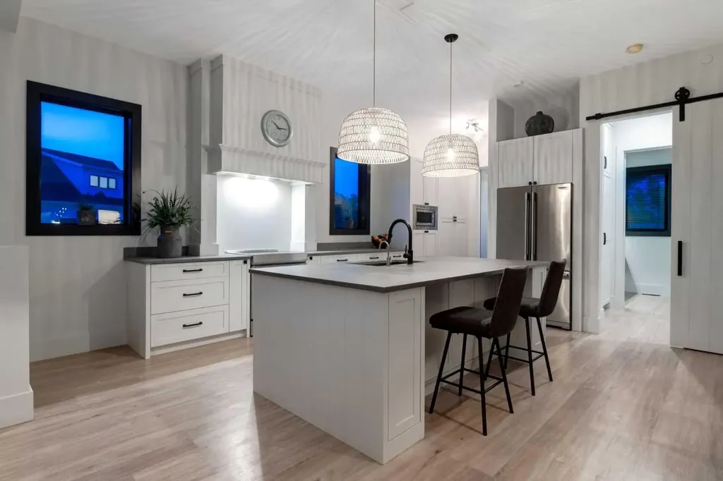 96012 198 Avenue W Rural Foothills County AB T1S 2W6