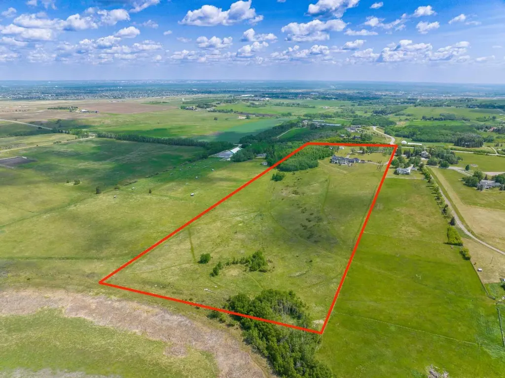 96012 198 Avenue W Rural Foothills County AB T1S 2W6
