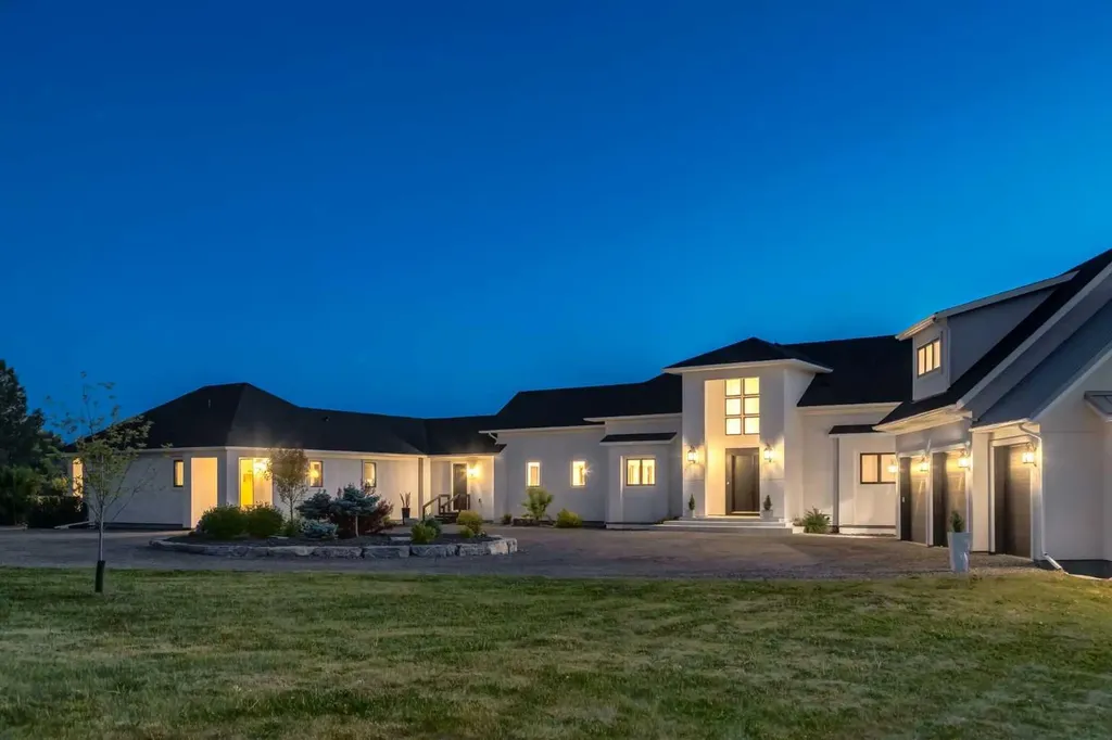 96012 198 Avenue W Rural Foothills County AB T1S 2W6