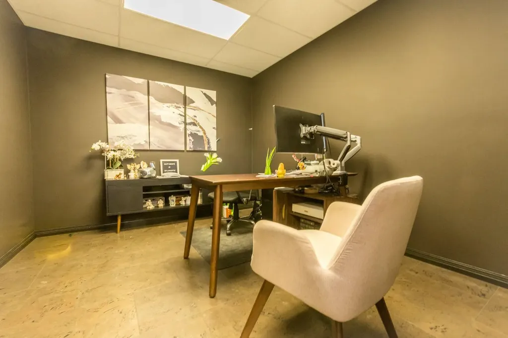 10136 128 Avenue Grande Prairie AB T8V 1E9