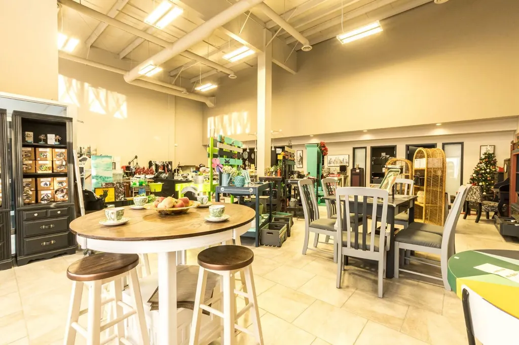 10136 128 Avenue Grande Prairie AB T8V 1E9