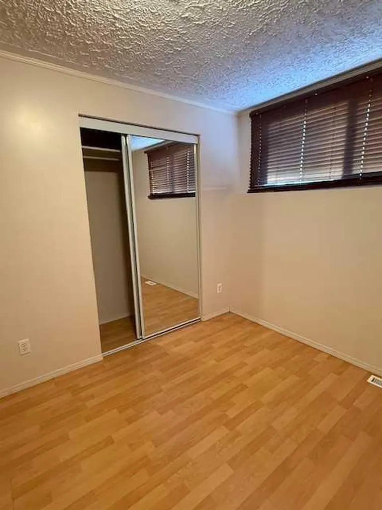 10323 98 Avenue High Level AB T0H 1Z0