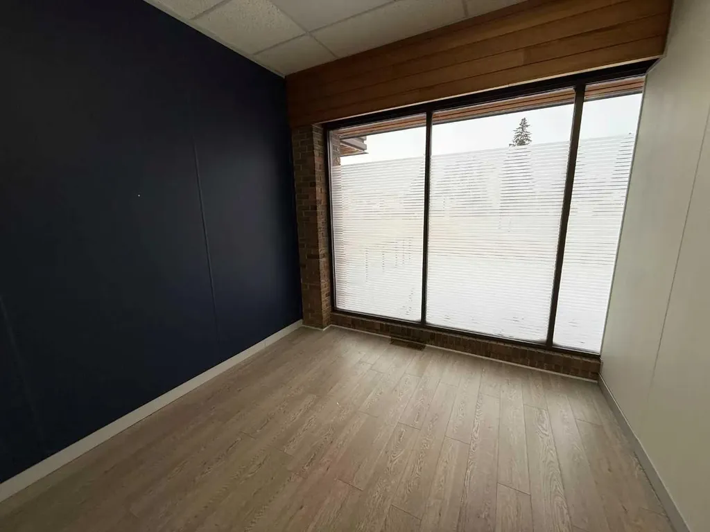 5125 50 Avenue Vermilion AB T9X 1A8