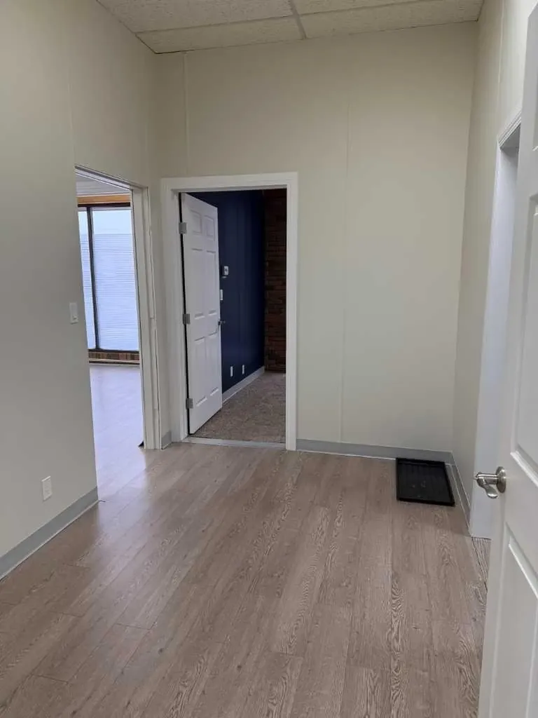 5125 50 Avenue Vermilion AB T9X 1A8